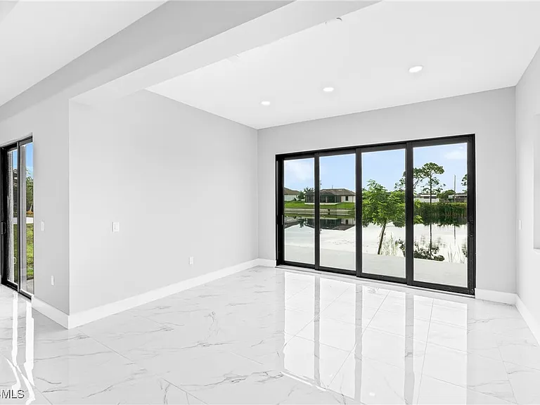 2507 NW 25th St — Photo 9