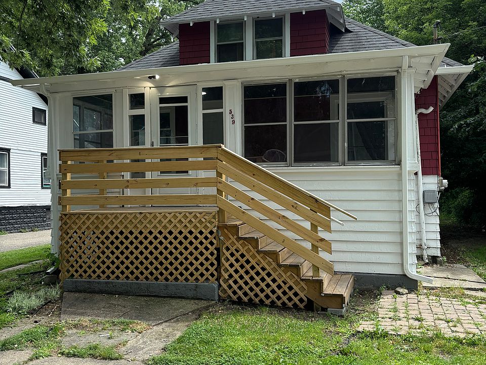 1st image of 539 Harding Pl