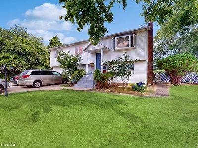 2 Camille Lane, East Patchogue, NY, 11772