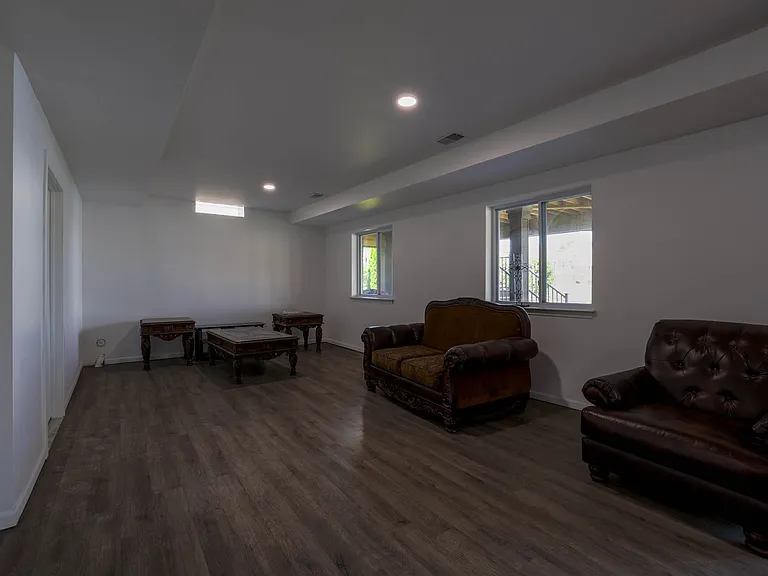 47791 Crichton Ln — Photo 32