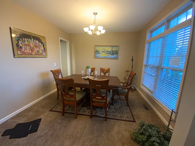 7337 Clover Park Way — Photo 16