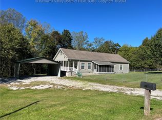 173 Kings Rd, Cottageville, WV 25239