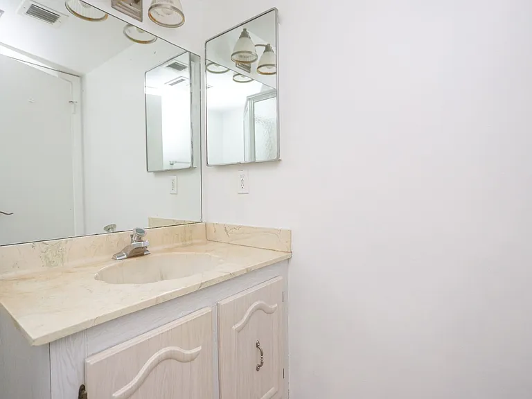 221 Cypress Way E #201 — Photo 17