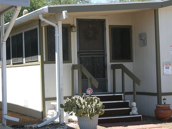 entry to arizona room