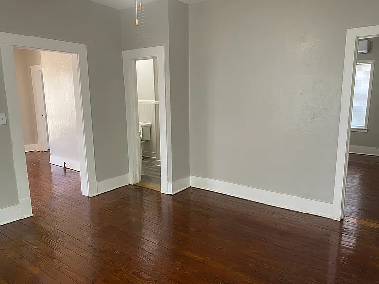 119 N Avenue D — Photo 19