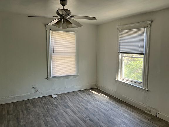 3rd image of 3056 Moosewood Ave