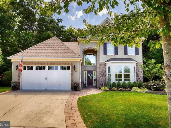 30 Harlow Cir, Medford, NJ 08055