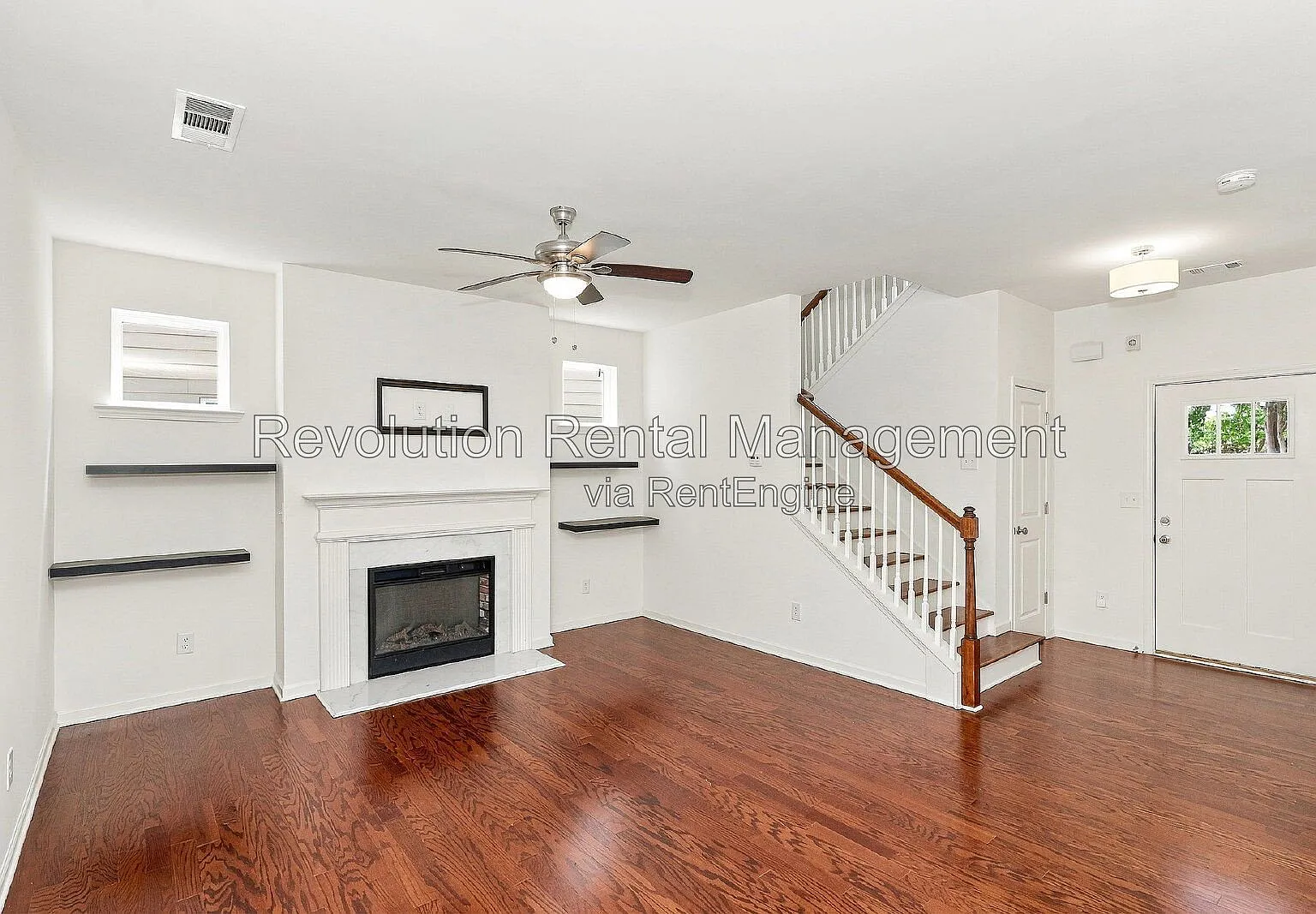 3 bed, 2.5 bath, 1952 sqft, $2,500 — Photo 3