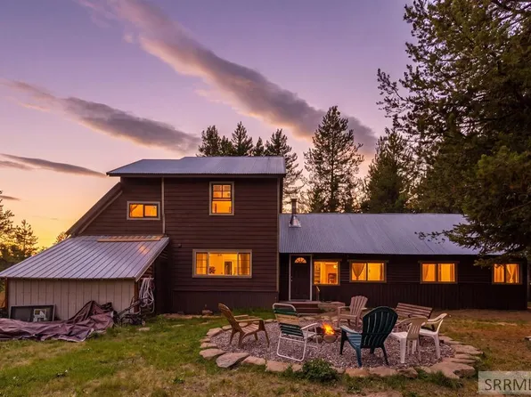 3524 Montauk Dr, Island Park, ID 83429