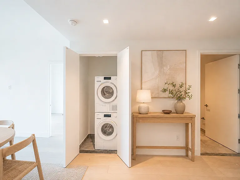 208 Delancey St #9D — Photo 8