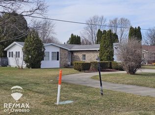 1901 Tahyio Rd, Owosso, MI 48867