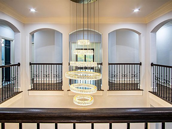 5th image of 10545 Rogers Rd