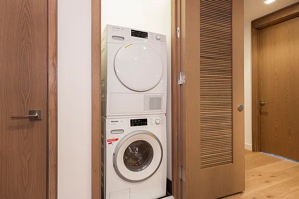 Rented by R New York | media 6