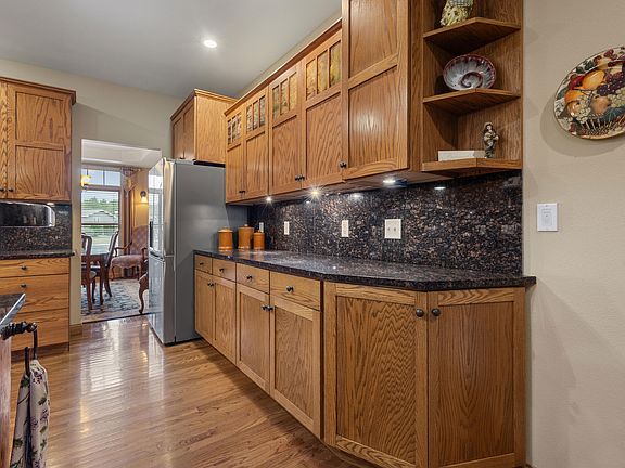 5th image of 1316 Pheasant Run Cir