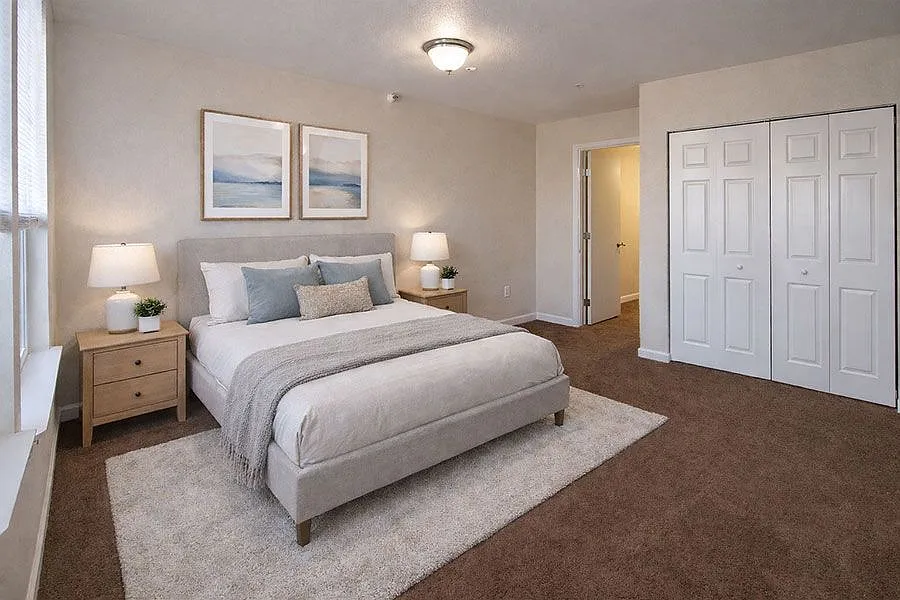BRITTANY POINT APARTMENTS — Photo 4