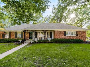 9100 Westbrooke Dr, Overland Park, KS 66214