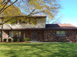W164N10615 Timberline Ct, Germantown, WI 53022