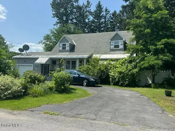 1470 Fern Avenue, Rotterdam, NY 12306