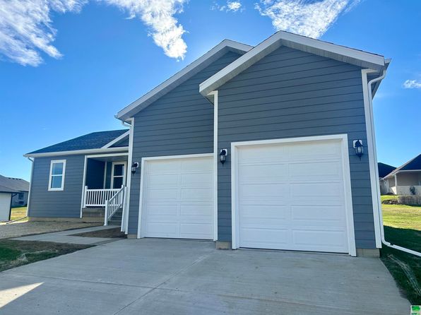 530 Jespersen Blvd, Akron, IA 51001