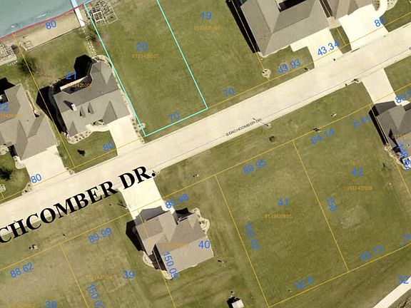 3rd image of 20 Beachcomber Dr