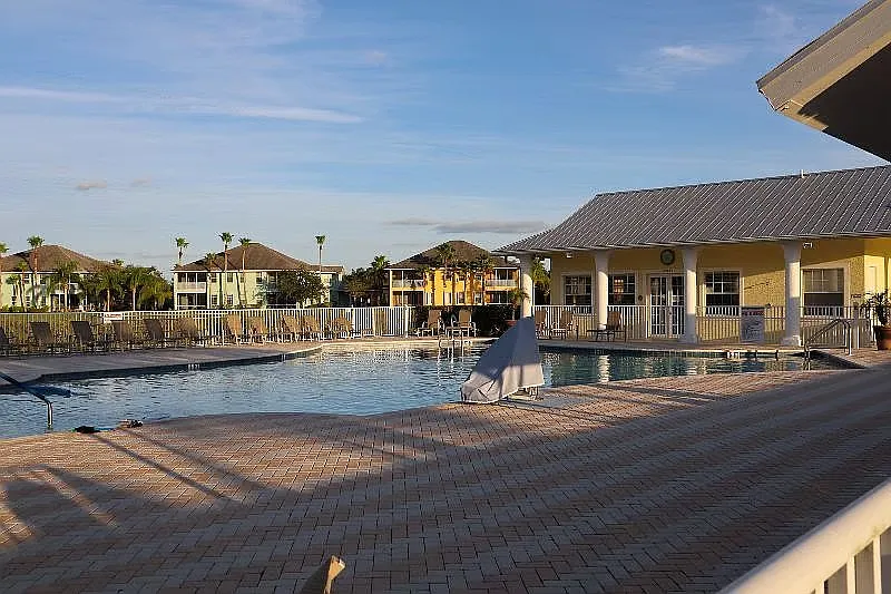 2 bed, 996 sqft, $1,600 — Photo 3