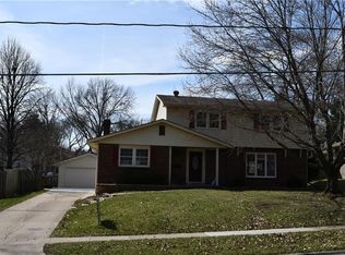532 34th St, West Des Moines, IA 50265