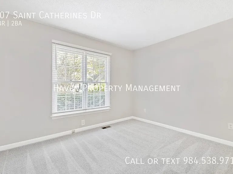 707 Saint Catherines Dr — Photo 17