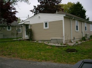 600 Cole Farm Rd, Warwick, RI 02889