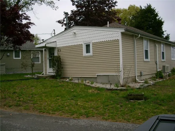 600 Cole Farm Rd, Warwick, RI 02889