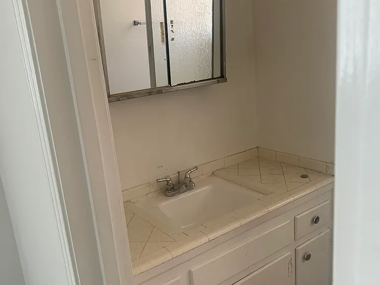 4209 Fernwood St — Photo 7