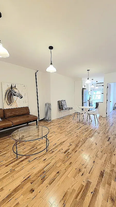 522 Lorimer Street — Photo 1