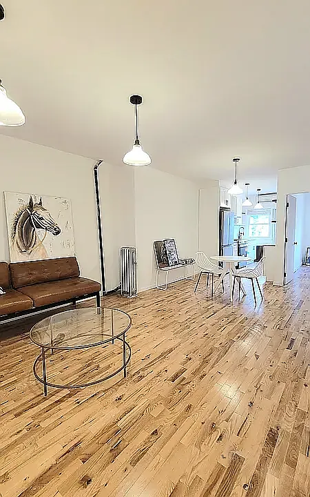 522 Lorimer St #1