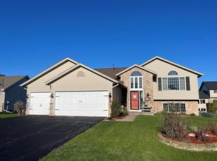 1107 N Cheyenne St, Roberts, WI 54023