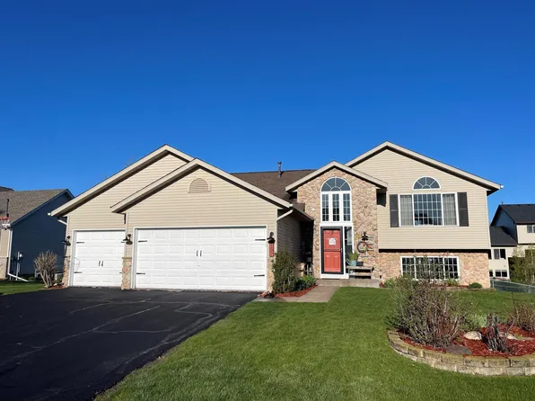 1107 N Cheyenne St, Roberts, WI 54023