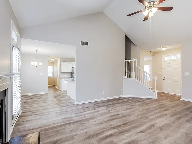 6213 Spanish Moss Ln — Photo 8