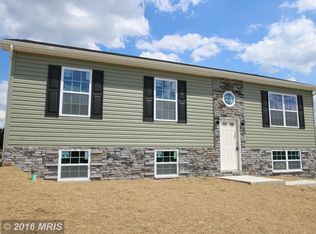 75 Gum Tree Dr, Inwood, WV 25428