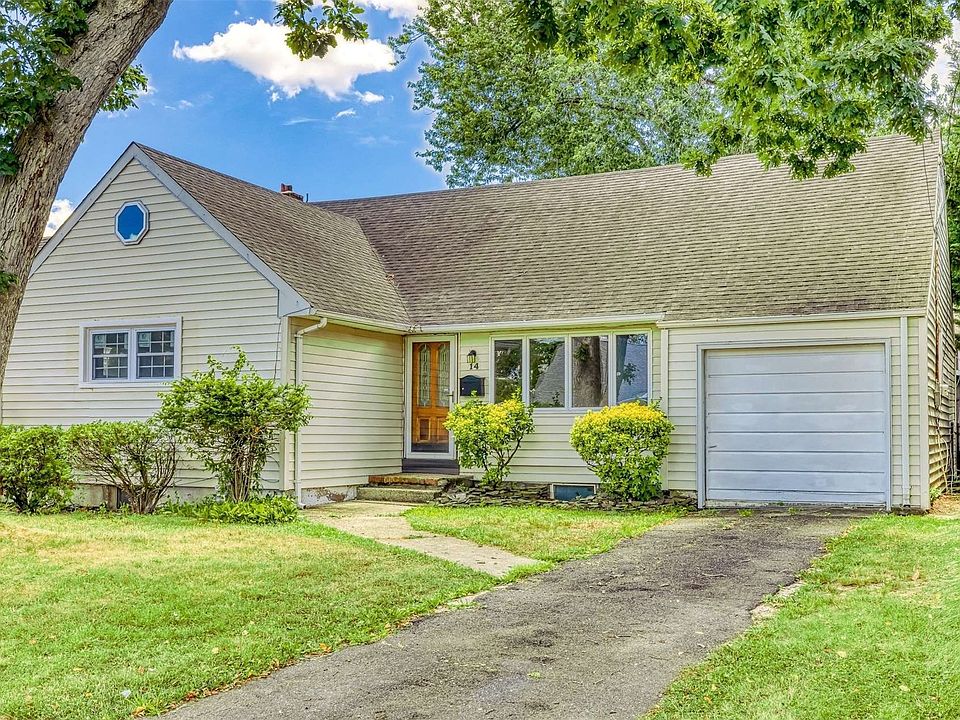 14 Leeds Ln, North Babylon, NY 11703 MLS 3421069 Zillow