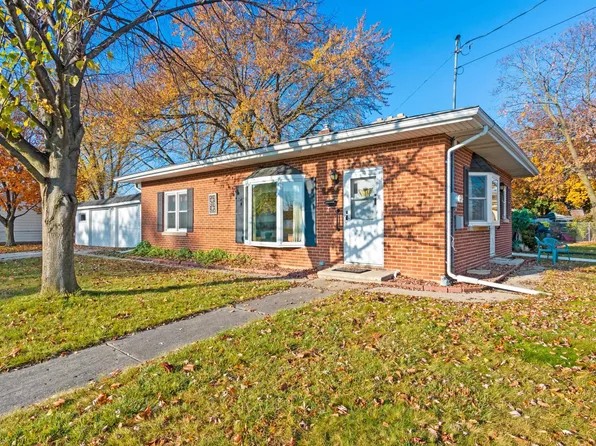 736 George St, Green Bay, WI 54302