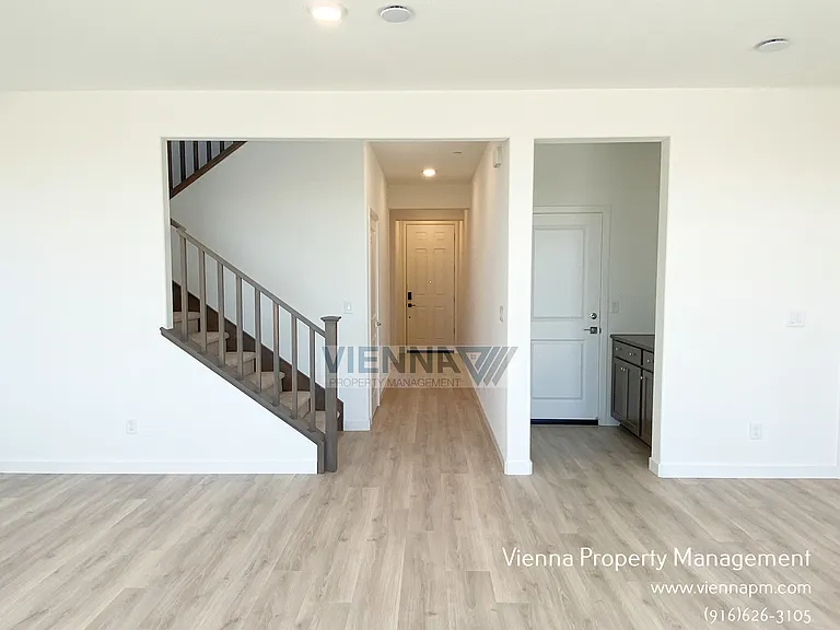 7361 Moon Dream Way — Photo 4