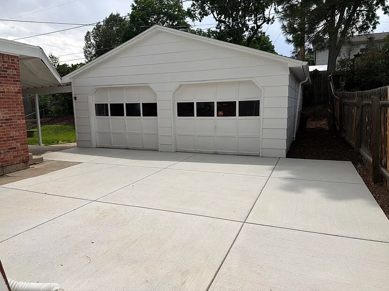 4264 W Radcliff Ave — Photo 42