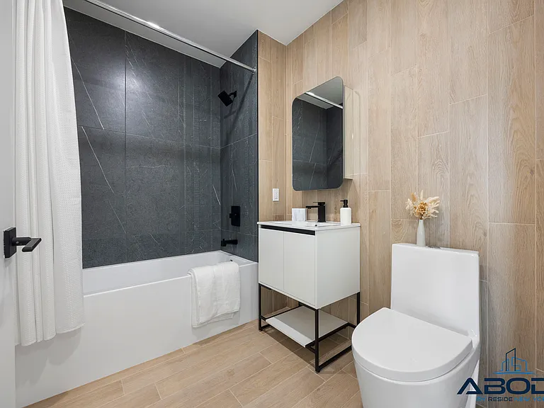 102 E 53rd St #6D — Photo 12