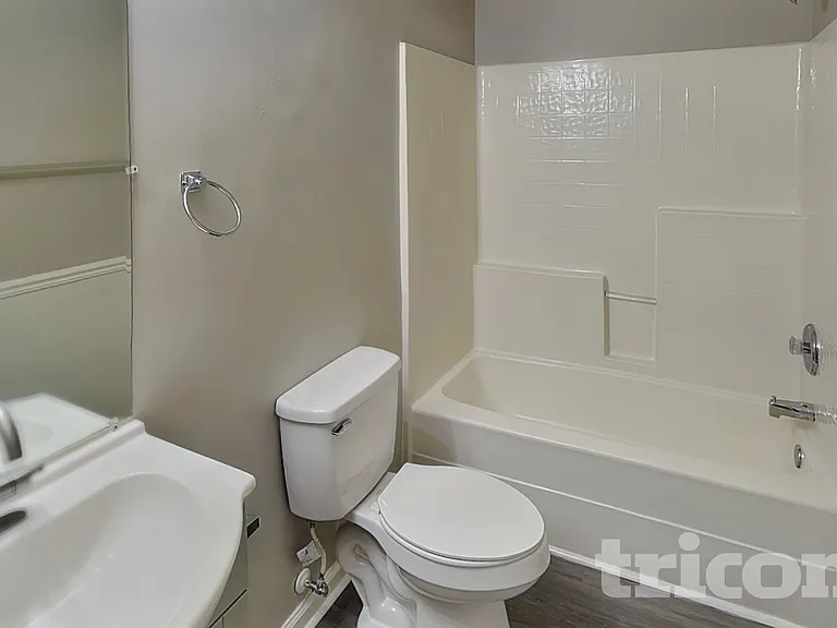 11608 Stewarts Crossing Dr — Photo 14
