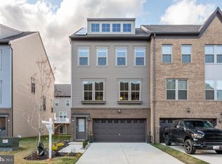 9512 Capital Ln, Upper Marlboro, MD 20774