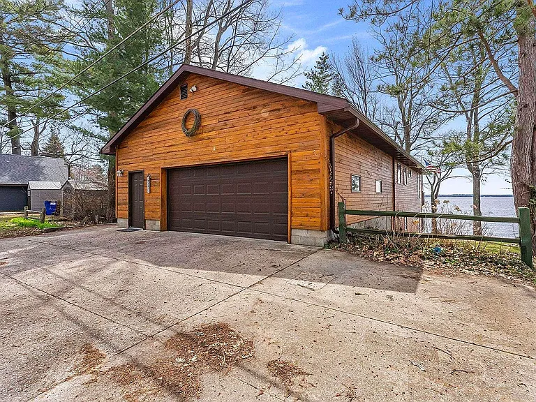 2301 E Lake Mitchell Dr #1 — Photo 1