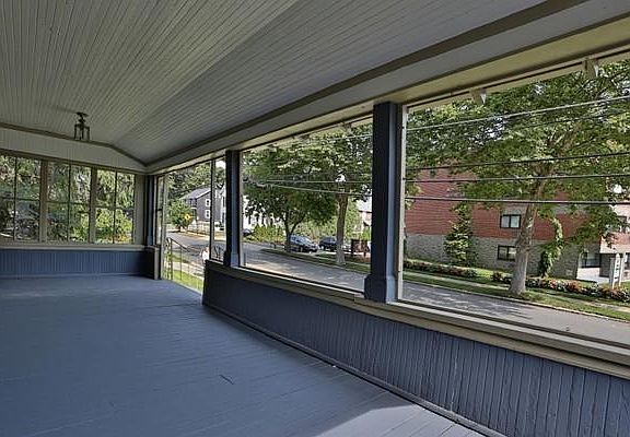 4th image of 234 W Wyoming Ave
