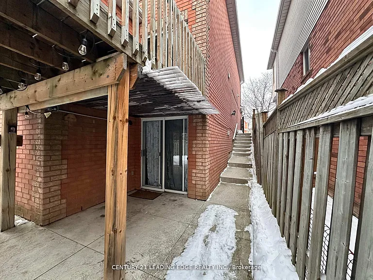 2 Vintage Dr #BASEMENT — Photo 3