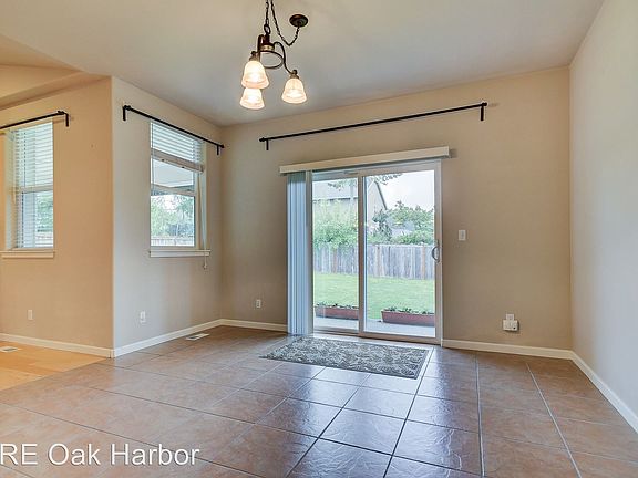 5th image of 2757 SW Fairway Point Dr