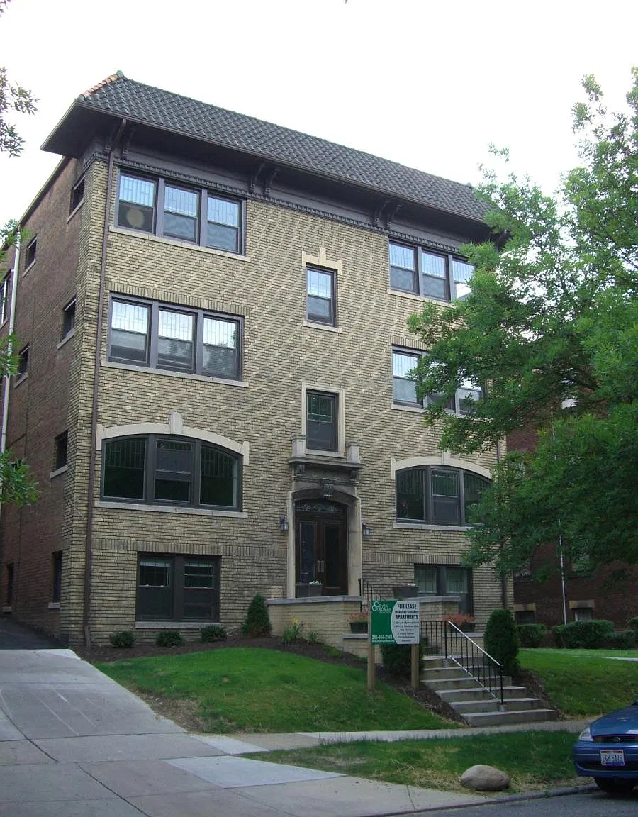 3 bed, 1650 sqft, $1,375 — Photo 1