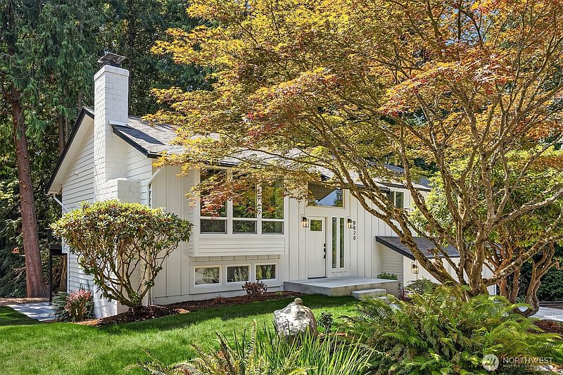 4th image of 8820 194th Street SW