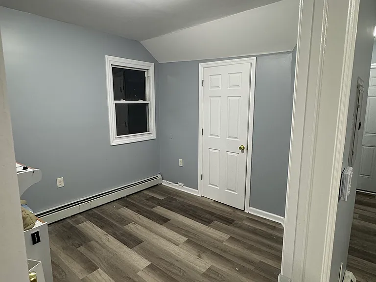 103 Lyon St — Photo 5
